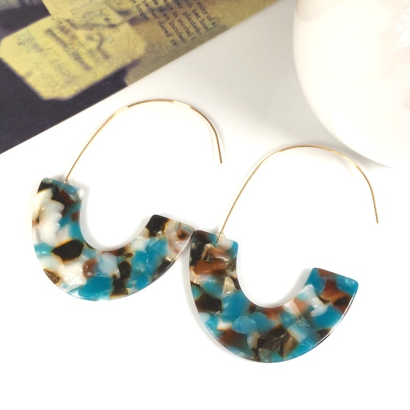 Acrylic Tortoise Shell Resin Dangle Earrings - Picture 3 of 5